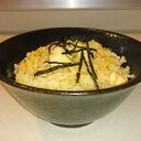 簡単すぎる！炊飯器で作るサケとチーズの釜飯風